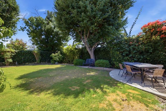 1409 Suffolk Street, Bakersfield, CA 93312