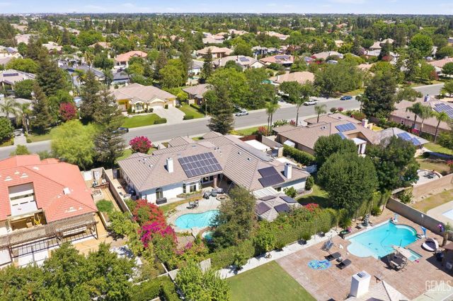 1409 Suffolk Street, Bakersfield, CA 93312
