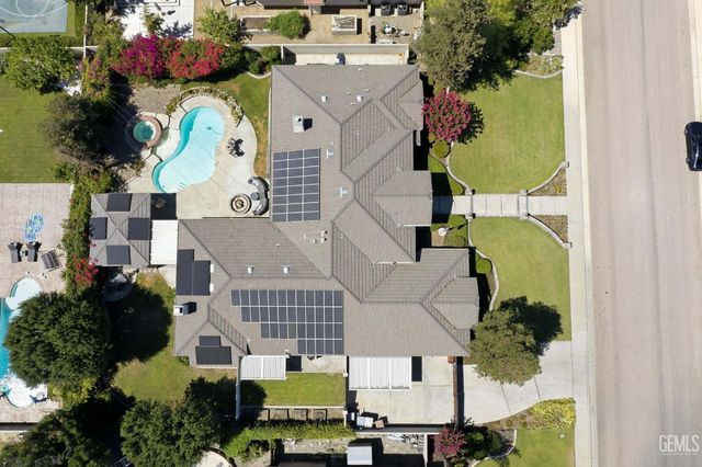 1409 Suffolk Street, Bakersfield, CA 93312