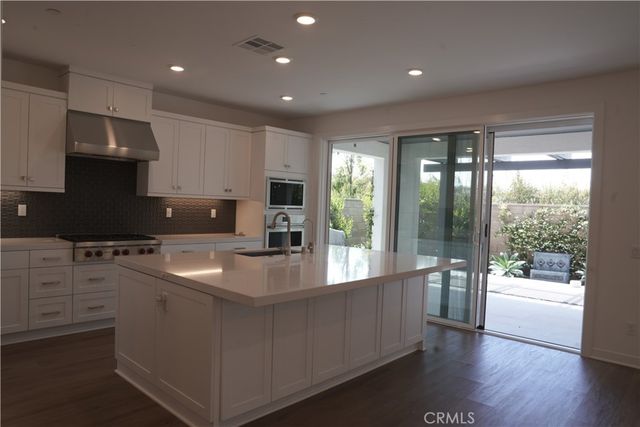 26078 Meadow Dr, San Juan Capistrano, CA 92675