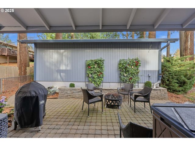 7920 Sw Fanno Creek Dr 1, Tigard, OR 97224