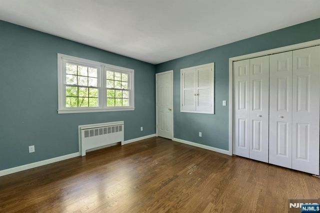 297 E Pines Lake Drive, Wayne, NJ 07470