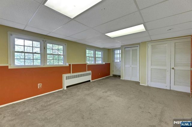297 E Pines Lake Drive, Wayne, NJ 07470