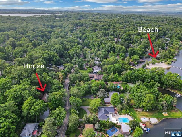 297 E Pines Lake Drive, Wayne, NJ 07470