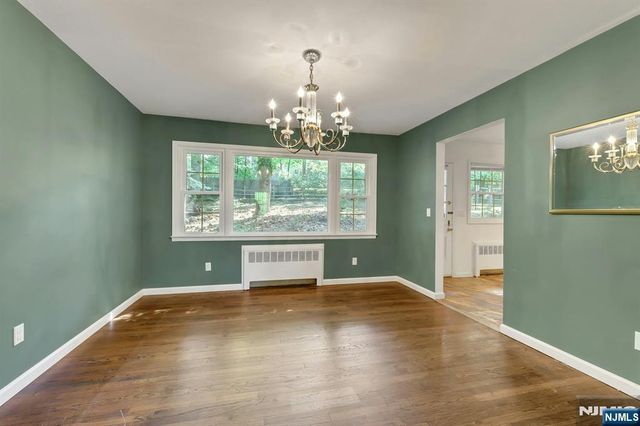 297 E Pines Lake Drive, Wayne, NJ 07470