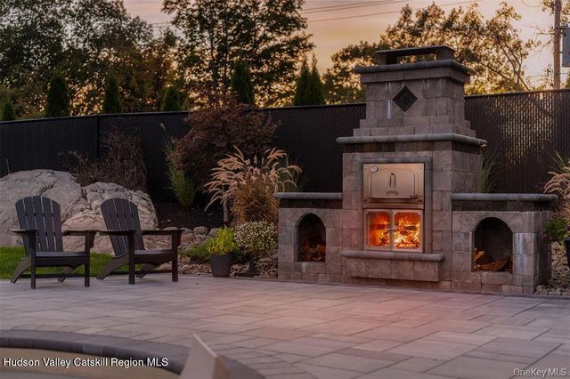 1582 Route 9w, Marlboro, NY 12542