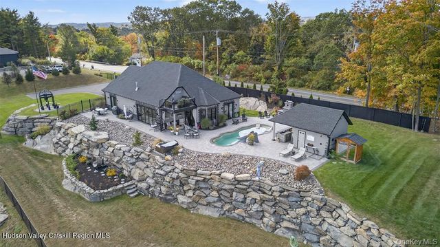 1582 Route 9w, Marlboro, NY 12542