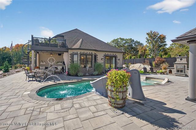 1582 Route 9w, Marlboro, NY 12542