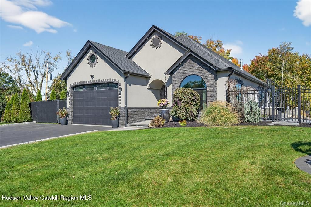 1582 Route 9w, Marlboro, NY 12542