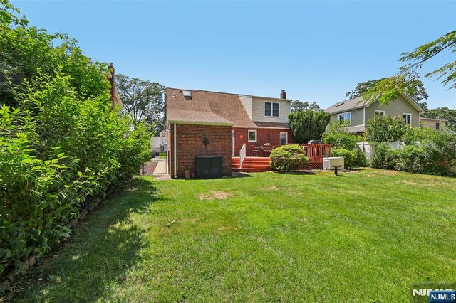 2-33 35th Street, Fair Lawn, NJ 07410