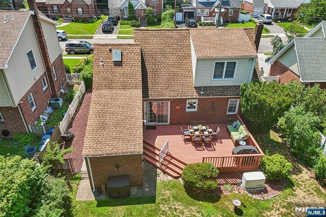 2-33 35th Street, Fair Lawn, NJ 07410