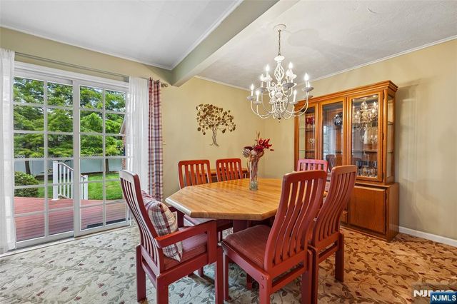 2-33 35th Street, Fair Lawn, NJ 07410