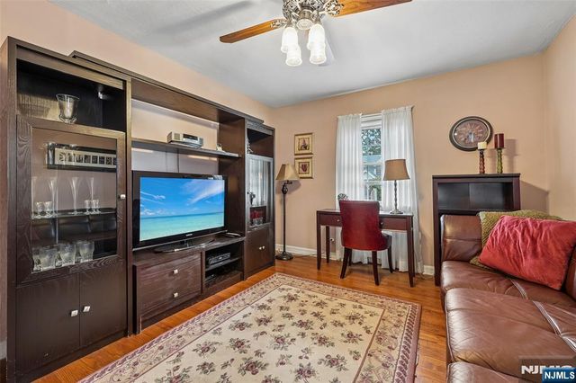 2-33 35th Street, Fair Lawn, NJ 07410