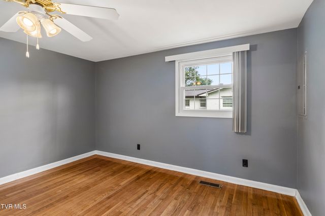 126 Joe Hale Drive, Gray, TN 37615