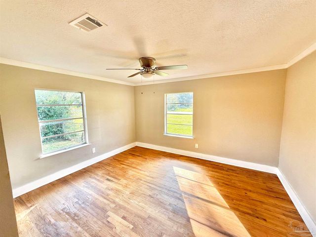 6110 Nashville Ave, Pensacola, FL 32526