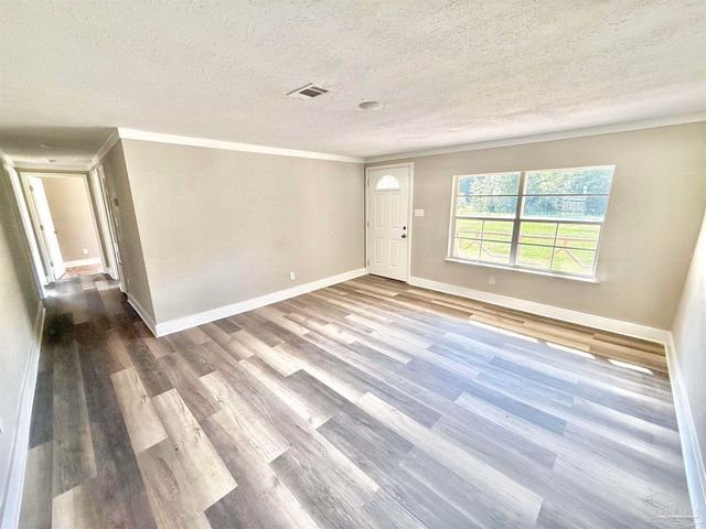 6110 Nashville Ave, Pensacola, FL 32526