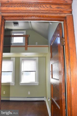 12 S HAVILAND AVE, Audubon, NJ 08106