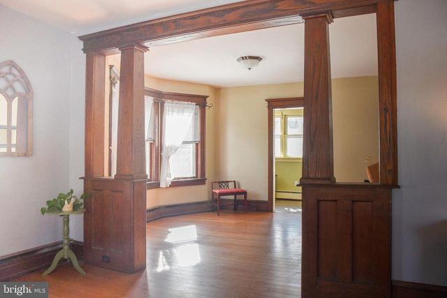 12 S HAVILAND AVE, Audubon, NJ 08106