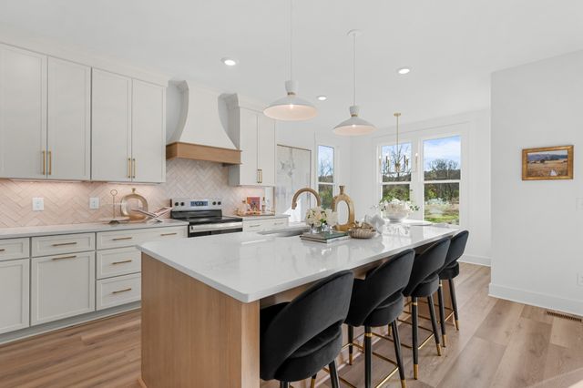 1301 Alderwood Pass, Nashville, TN 37207