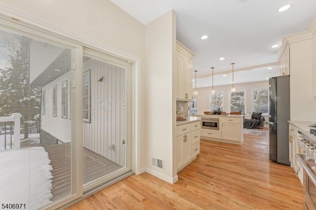 10 Old Rifle Camp Rd, Woodland Park, NJ 07424