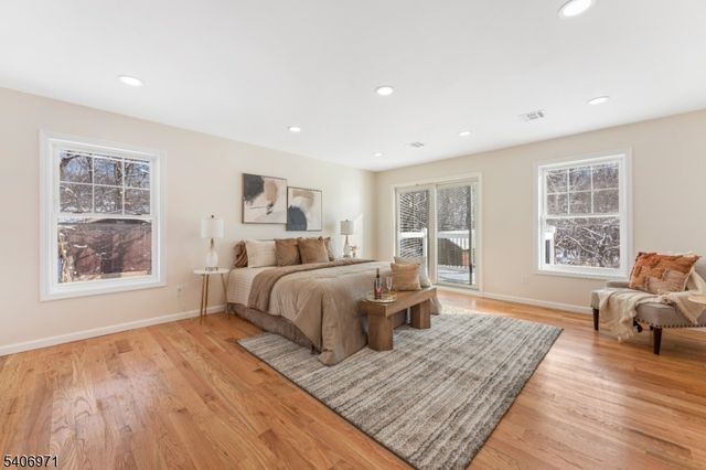 10 Old Rifle Camp Rd, Woodland Park, NJ 07424