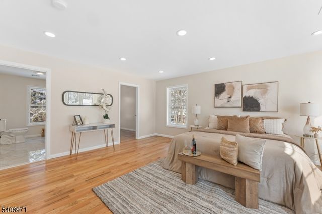 10 Old Rifle Camp Rd, Woodland Park, NJ 07424