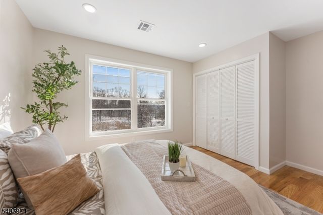 10 Old Rifle Camp Rd, Woodland Park, NJ 07424