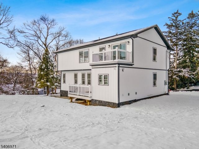 10 Old Rifle Camp Rd, Woodland Park, NJ 07424