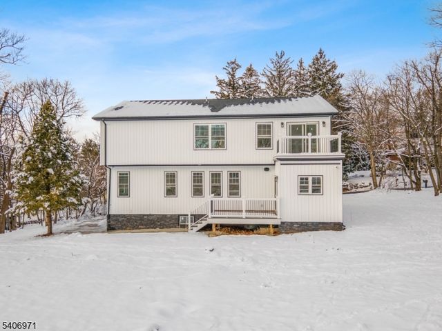 10 Old Rifle Camp Rd, Woodland Park, NJ 07424