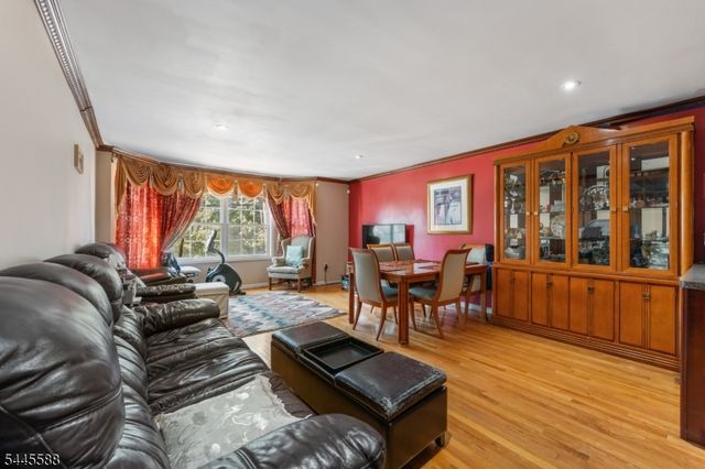 178 South St, Jersey City, NJ 07307