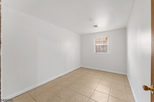178 South St, Jersey City, NJ 07307