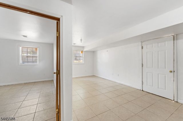 178 South St, Jersey City, NJ 07307
