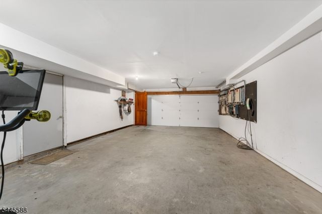 178 South St, Jersey City, NJ 07307