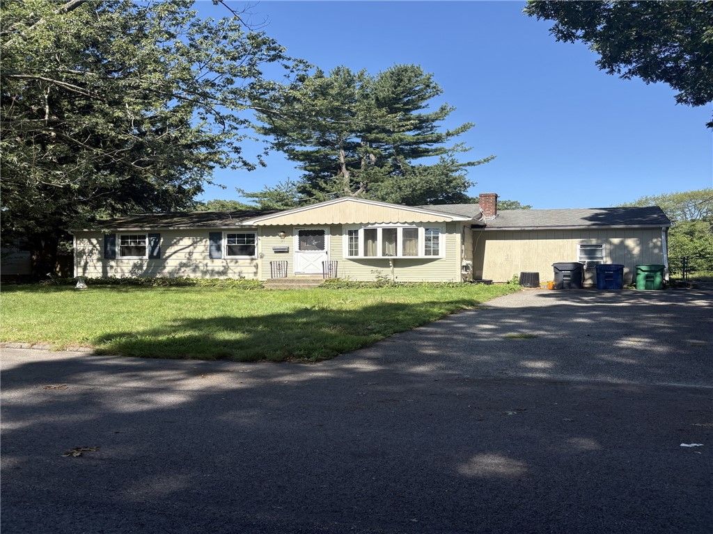 51 Morse Avenue, Warwick, RI 02886