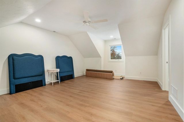 735 N Twyckenham Drive, South Bend, IN 46617