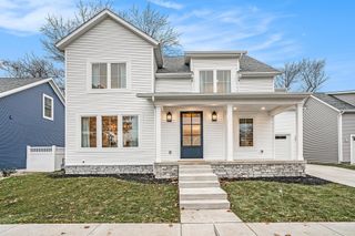 735 N Twyckenham Drive, South Bend, IN 46617