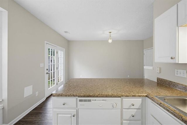 26 Hampton Drive, Cartersville, GA 30121