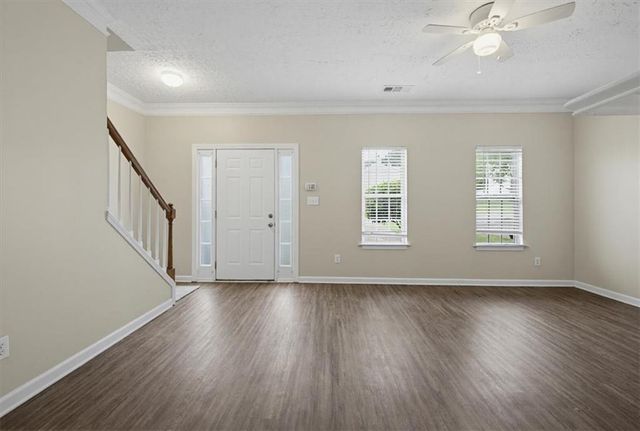 26 Hampton Drive, Cartersville, GA 30121