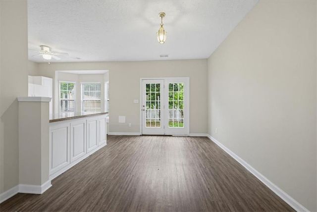 26 Hampton Drive, Cartersville, GA 30121