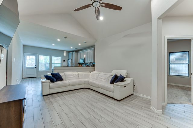 112 Ryburn Street, Waxahachie, TX 75165