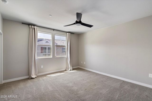 1823 E CHELSEA Lane 106, Gilbert, AZ 85295