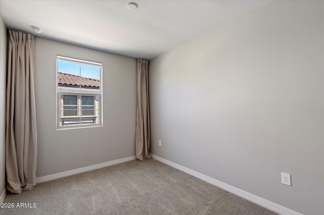 1823 E CHELSEA Lane 106, Gilbert, AZ 85295