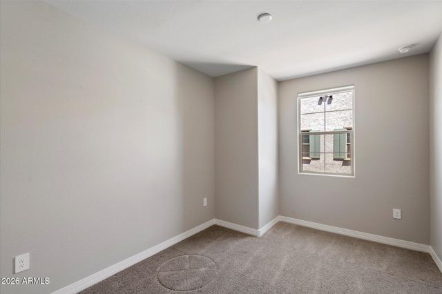 1823 E CHELSEA Lane 106, Gilbert, AZ 85295