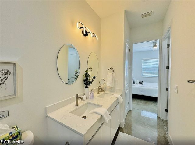 2479 Shadowlawn DR, Naples, FL 34112