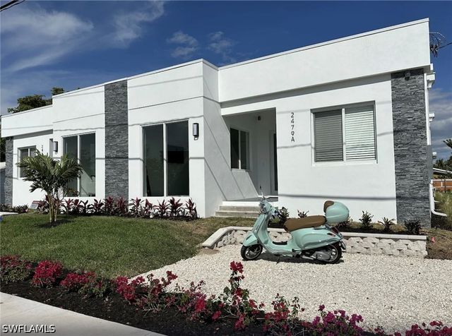 2479 Shadowlawn DR, Naples, FL 34112