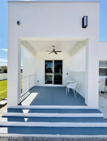 2479 Shadowlawn DR, Naples, FL 34112