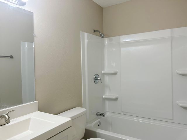 7110 Carver Avenue, Texas City, TX 77591