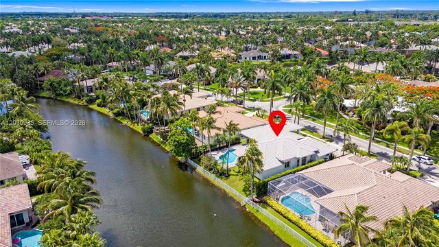 11021 Redhawk St, Plantation, FL 33324
