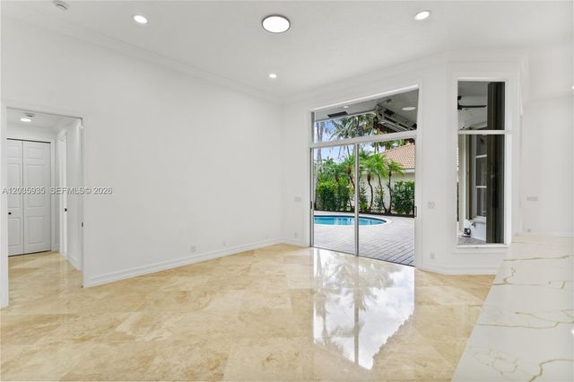 11021 Redhawk St, Plantation, FL 33324