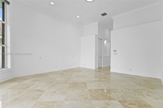11021 Redhawk St, Plantation, FL 33324